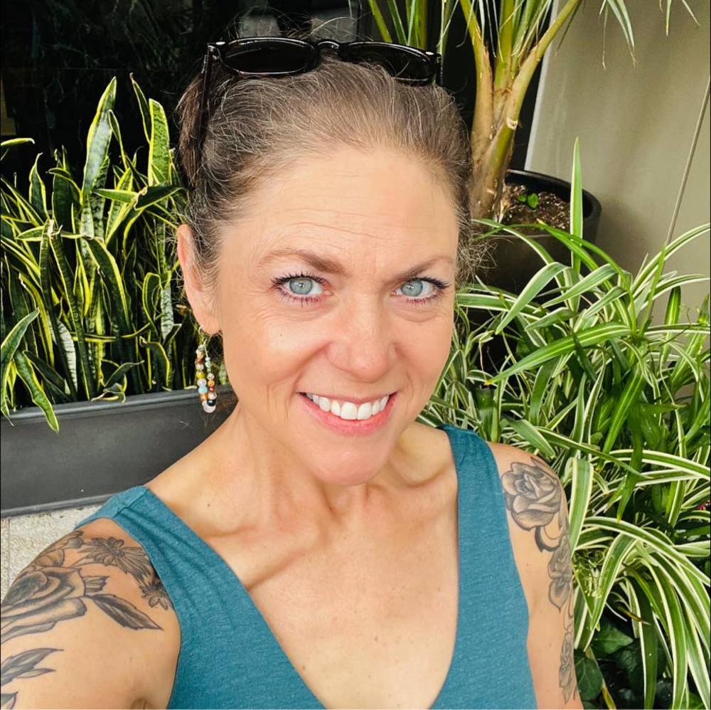 Meet your Posher, Tia